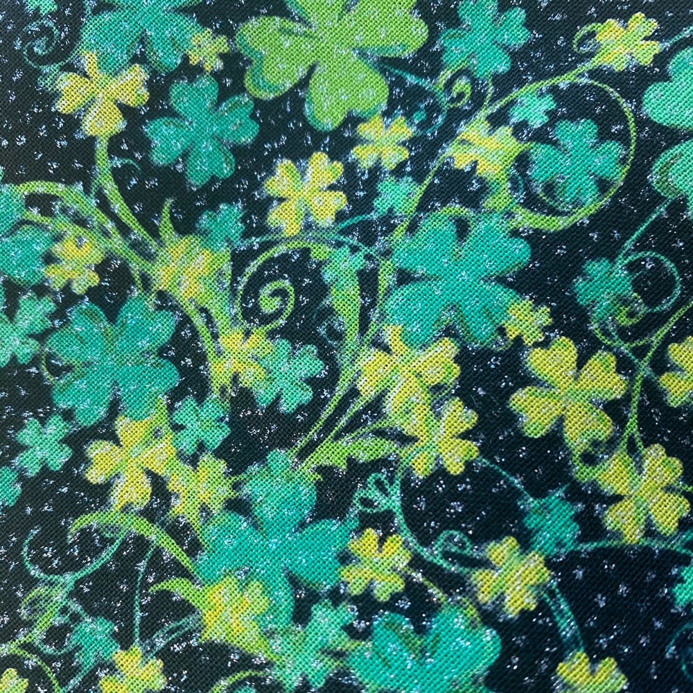 Shamrock face mask - Picture 2 of 7